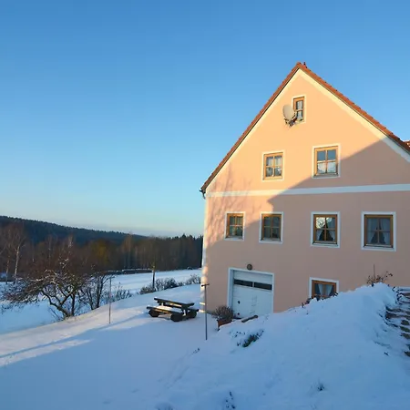 Spacious With Sauna In Schonsee شقة